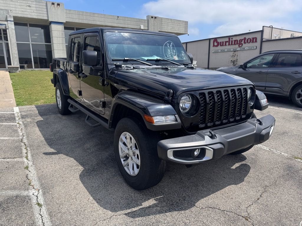 2023 Jeep Gladiator Sport S's photo