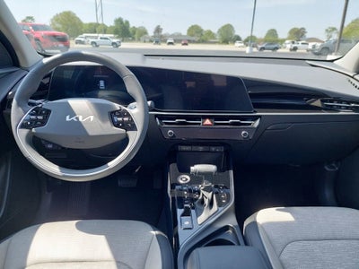 2025 Kia Niro SX
