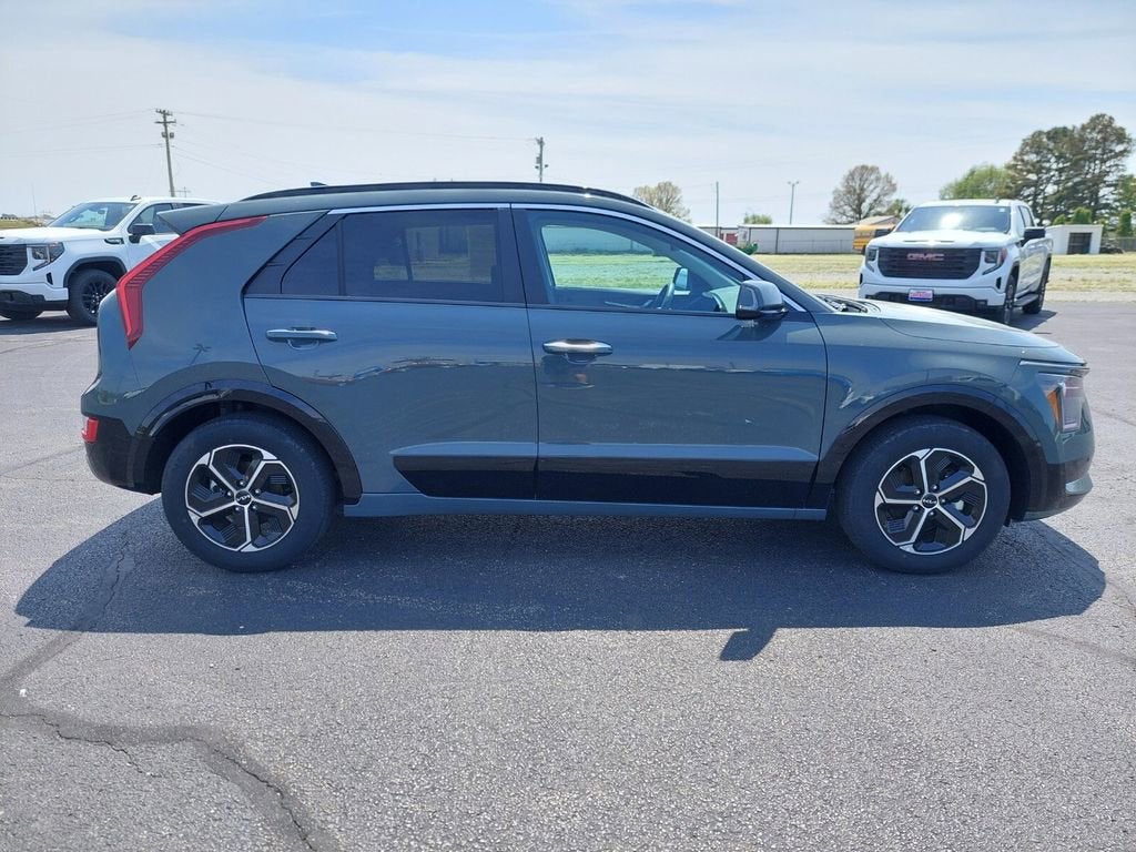 2025 Kia Niro SX
