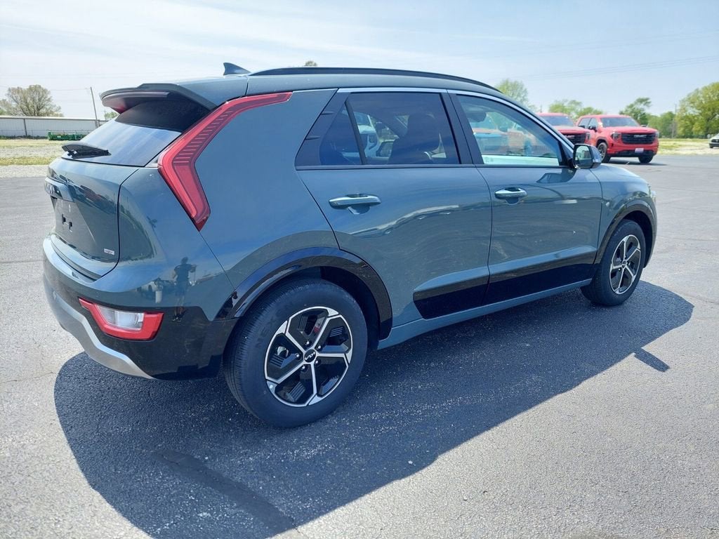 2025 Kia Niro SX