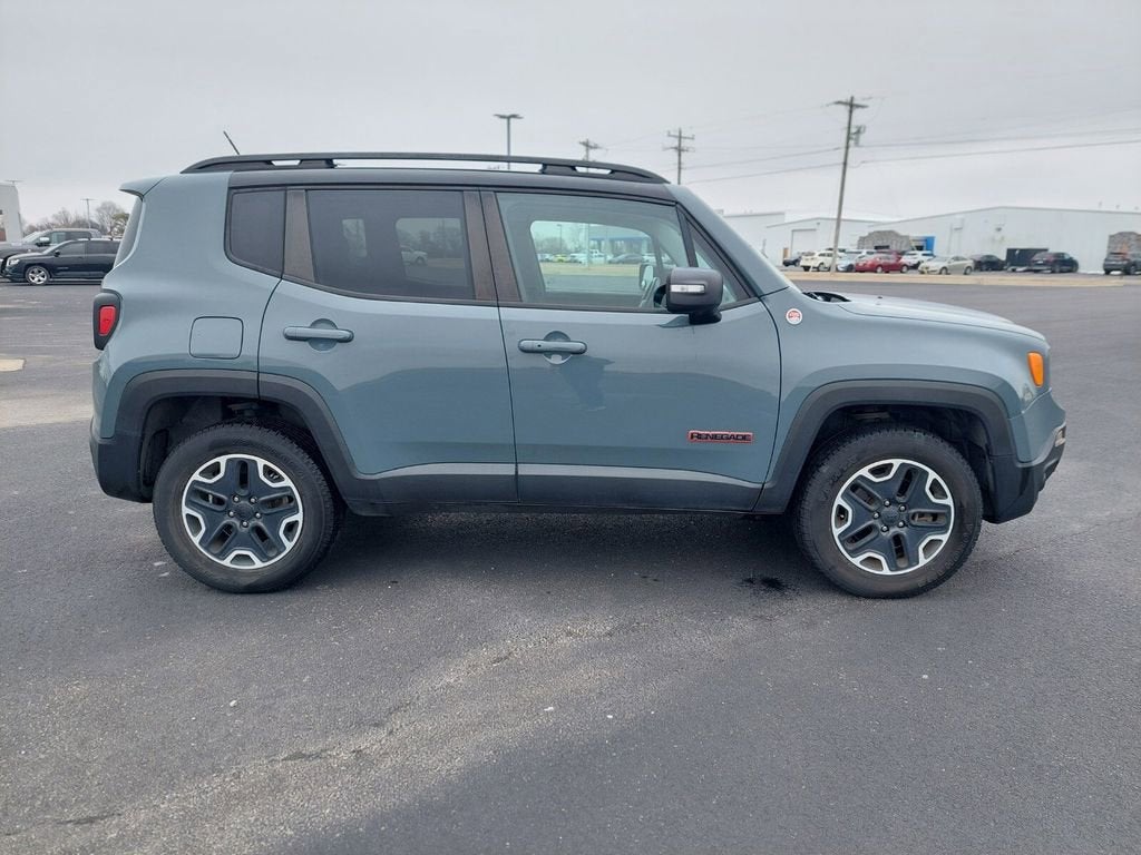 2016 Jeep Renegade Trailhawk
