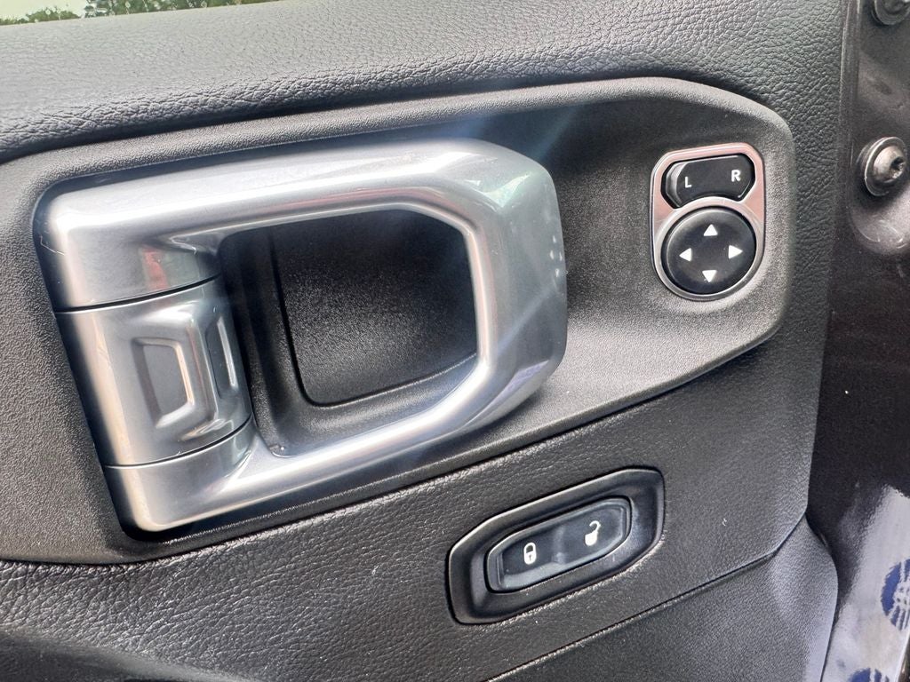 2021 Jeep Wrangler Unlimited Sahara Altitude