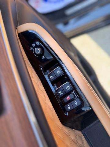 2023 Jeep Grand Cherokee Summit