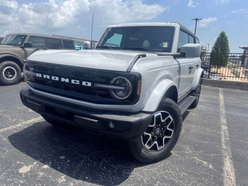 2026 Ford Bronco Outer Banks
