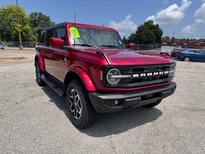 2026 Ford Bronco Outer Banks