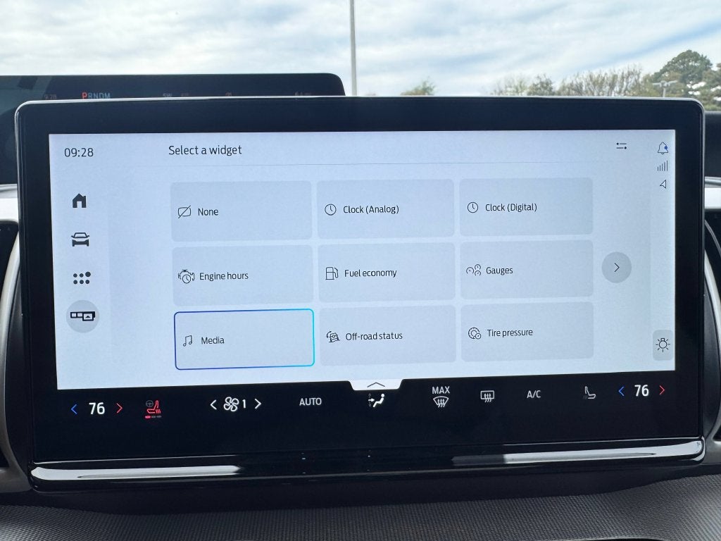 2027 Ford Expedition Max Active