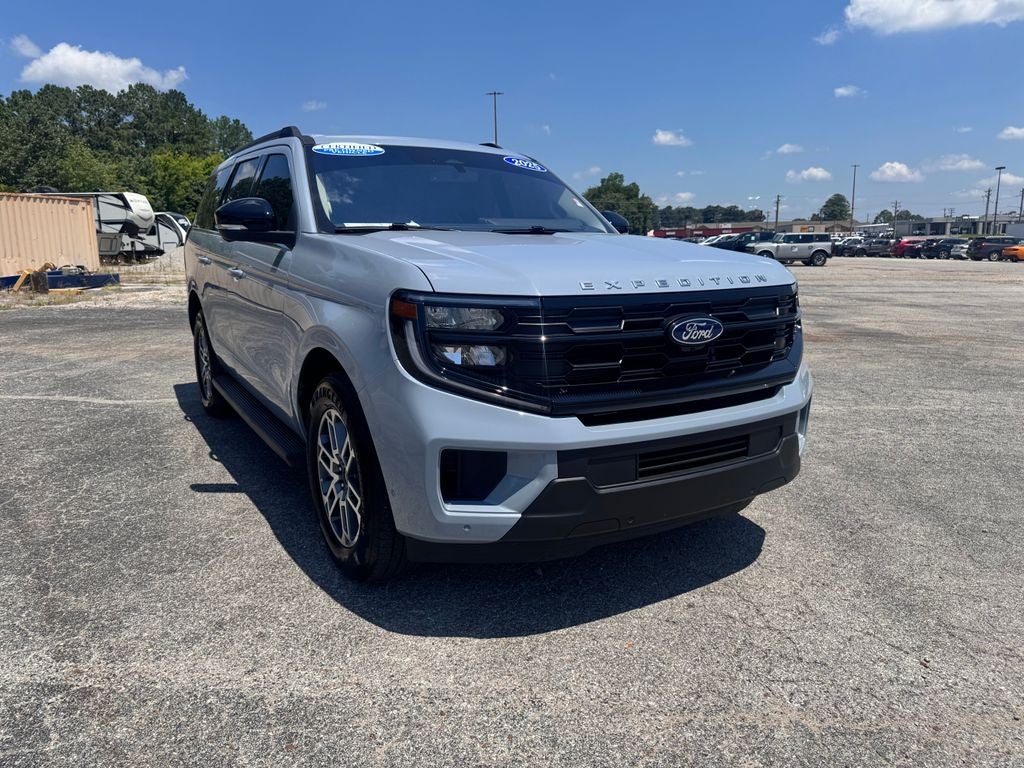 2025 Ford Expedition Active