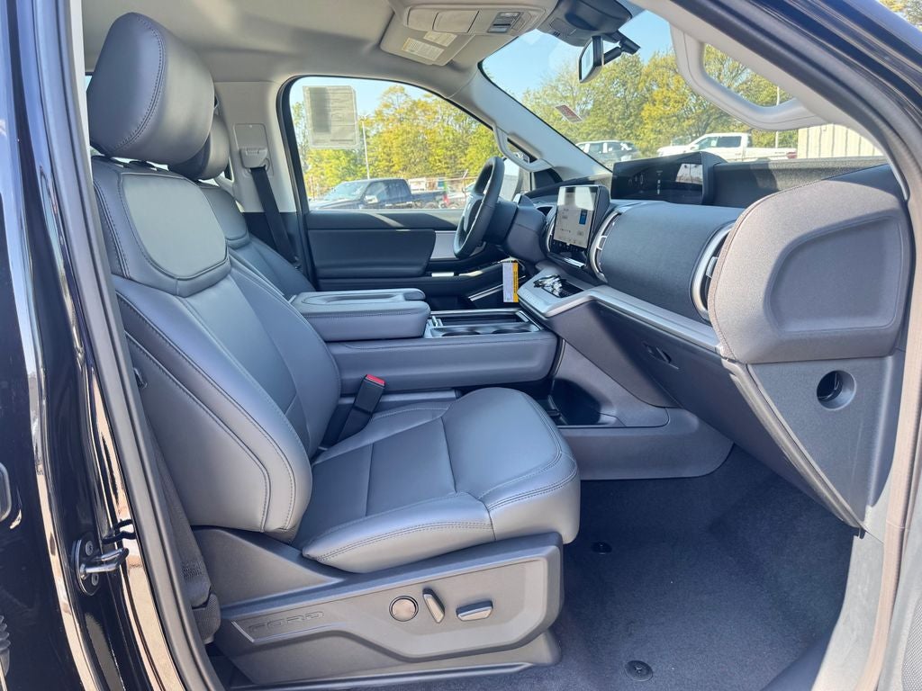 2027 Ford Expedition Active