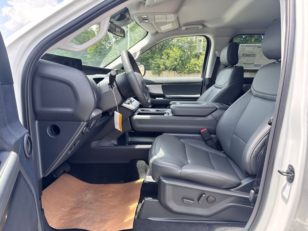 2027 Ford Expedition Active