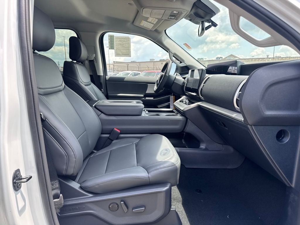 2027 Ford Expedition Active