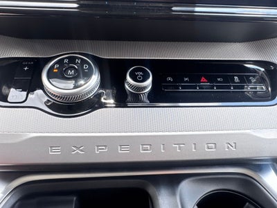 2027 Ford Expedition Active