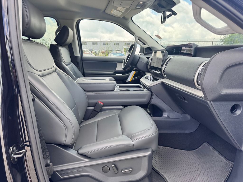 2027 Ford Expedition Active