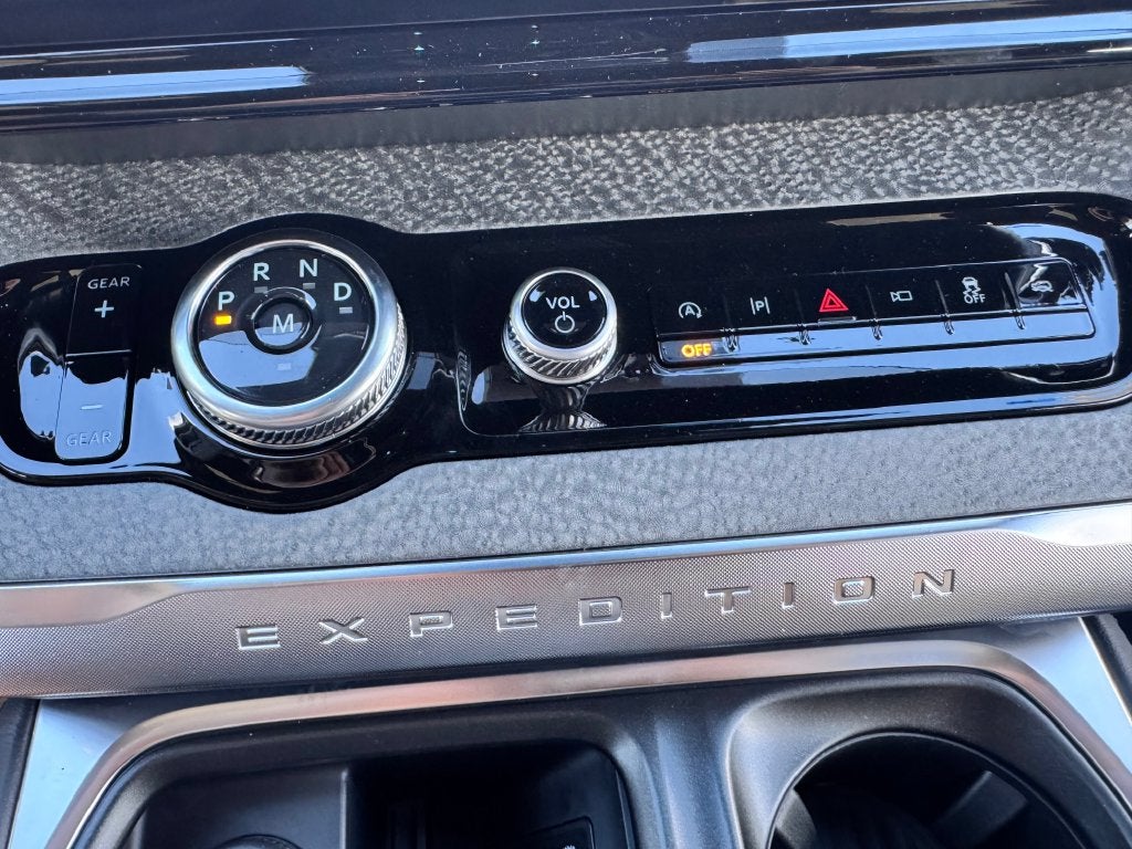 2027 Ford Expedition Tremor