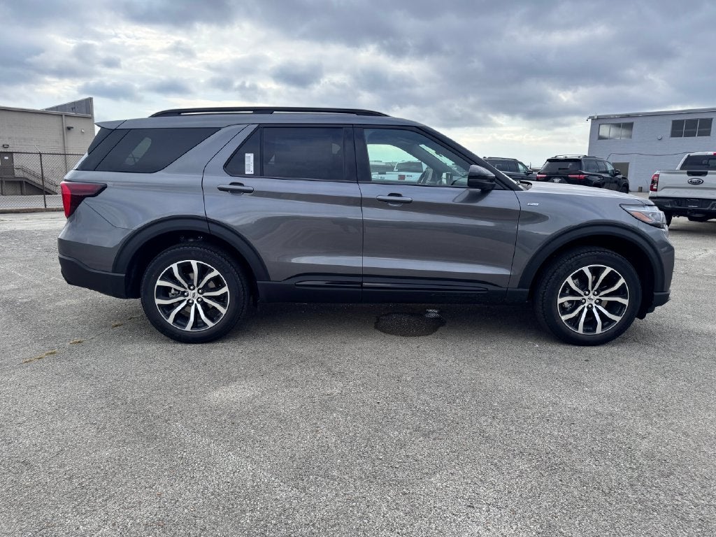 2027 Ford Explorer ST-Line