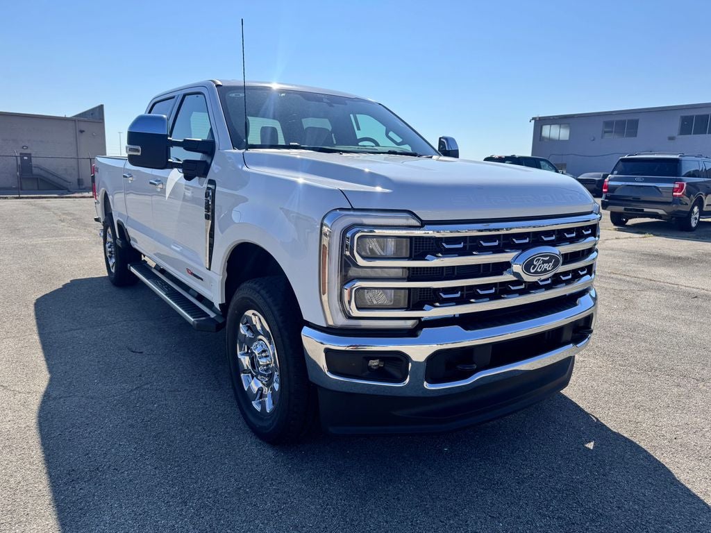 2027 Ford F-350SD Lariat