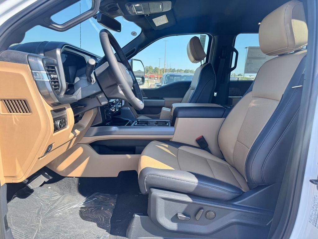 2027 Ford F-350SD Lariat