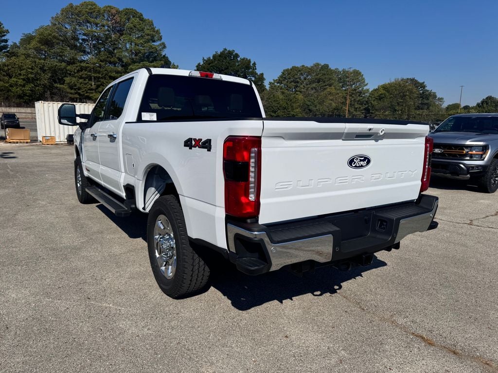 2027 Ford F-350SD Lariat