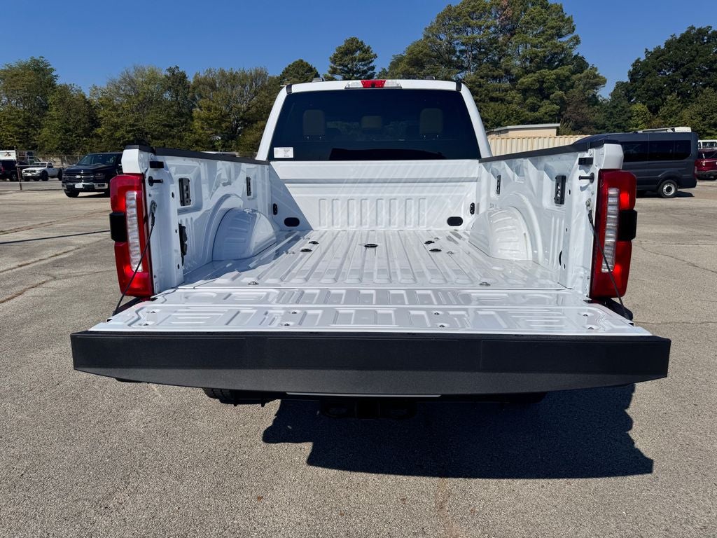 2027 Ford F-350SD Lariat