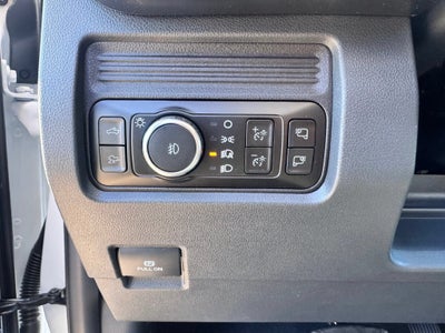 2027 Ford F-350SD Lariat