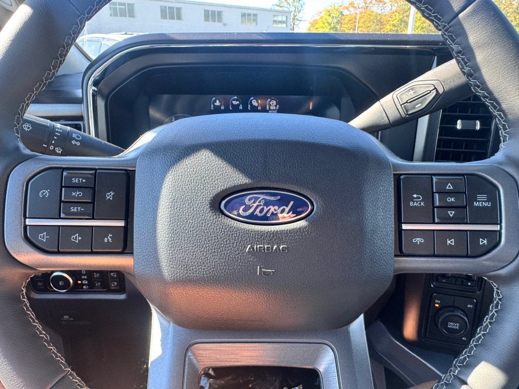 2027 Ford F-350SD Lariat