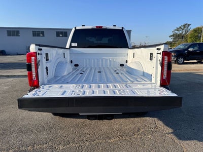 2027 Ford F-350SD Lariat
