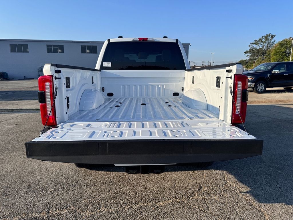 2027 Ford F-350SD Lariat