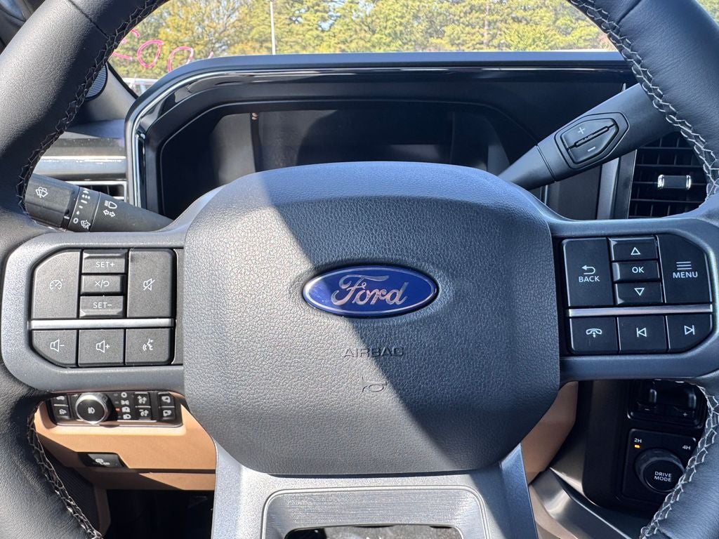 2027 Ford F-350SD Lariat