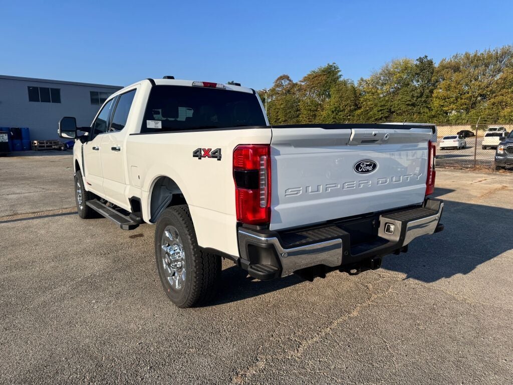 2027 Ford F-350SD Lariat