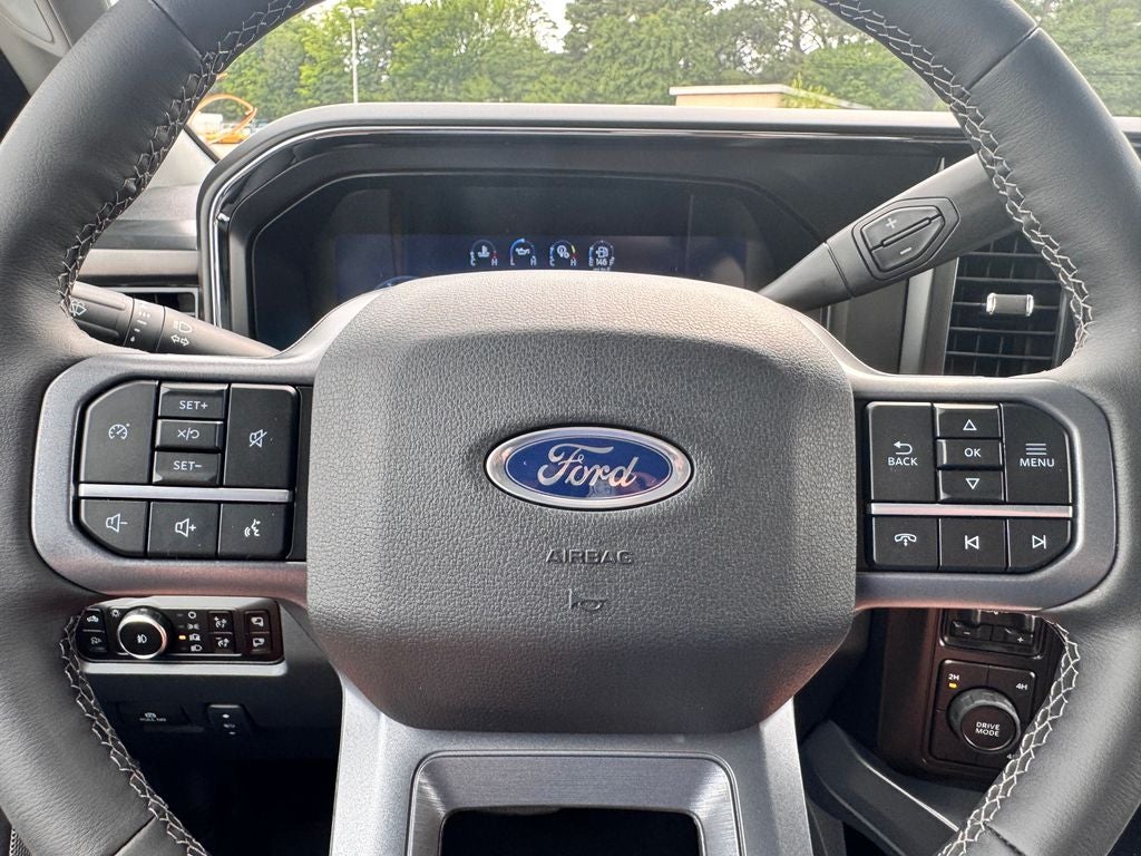 2026 Ford F-350SD Lariat DRW
