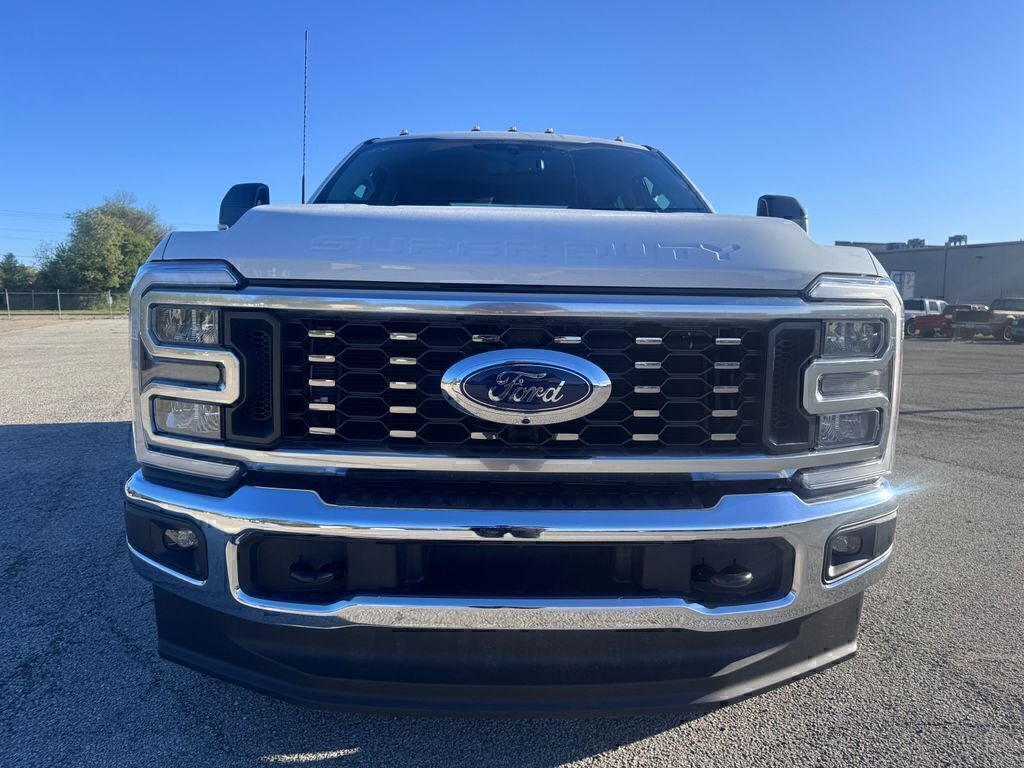 2026 Ford F-350SD Lariat DRW