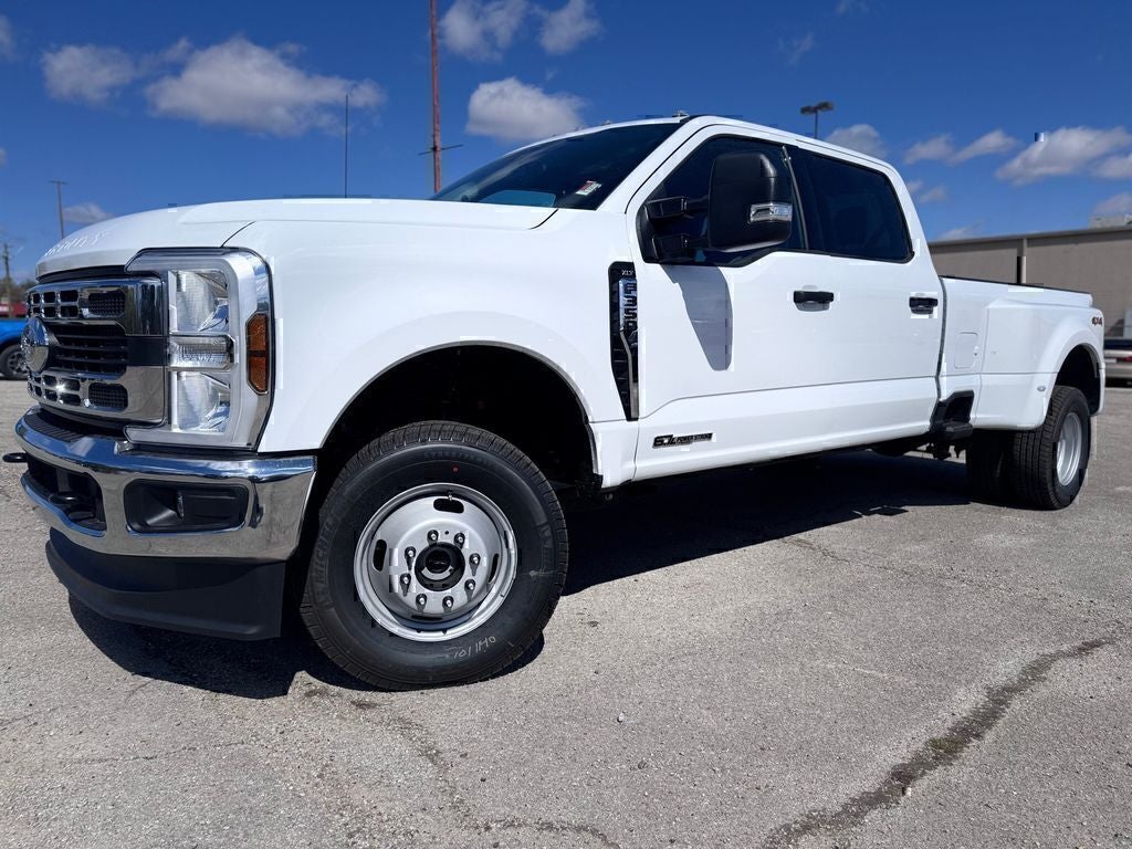 2026 Ford F-350SD XLT DRW