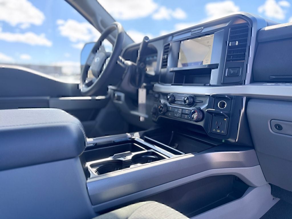 2026 Ford F-350SD XLT DRW