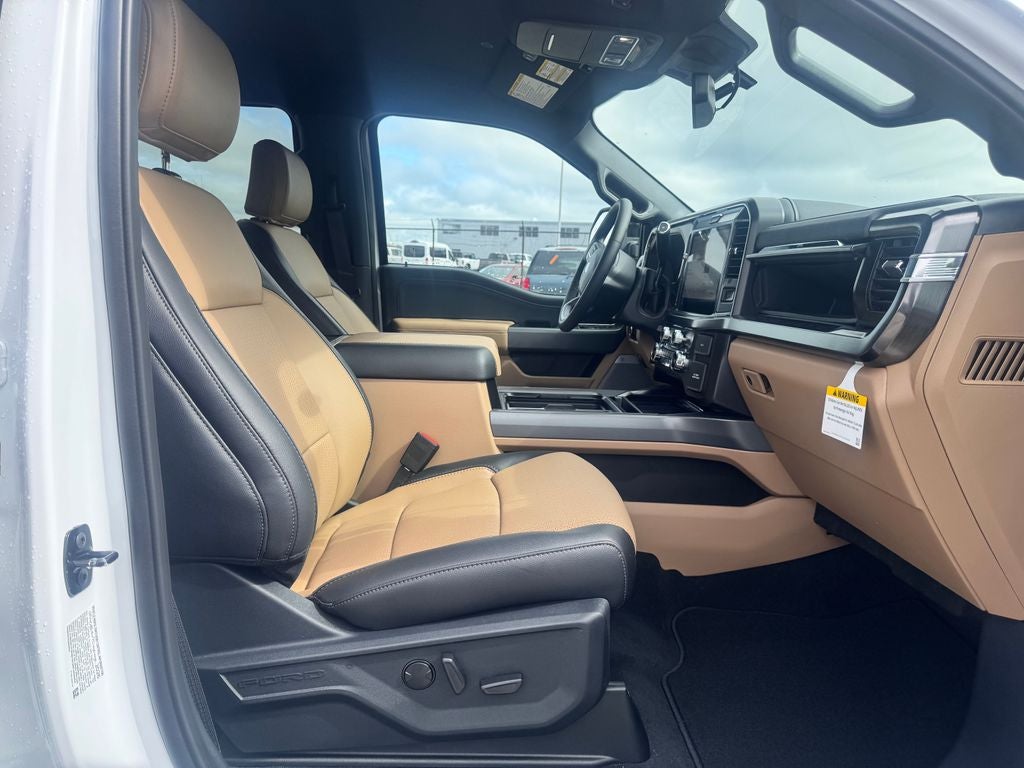 2026 Ford F-350SD Lariat DRW