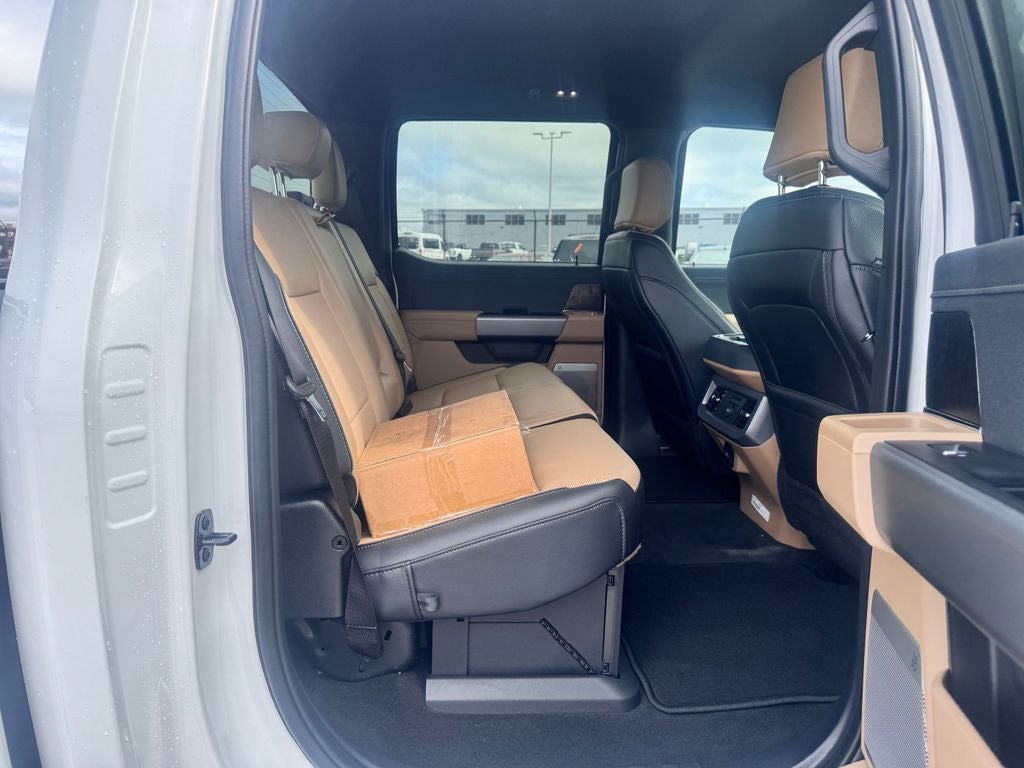 2026 Ford F-350SD Lariat DRW