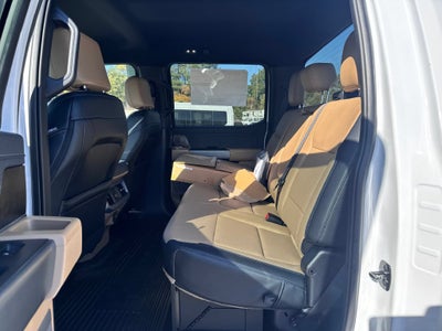 2027 Ford F-450SD Lariat DRW