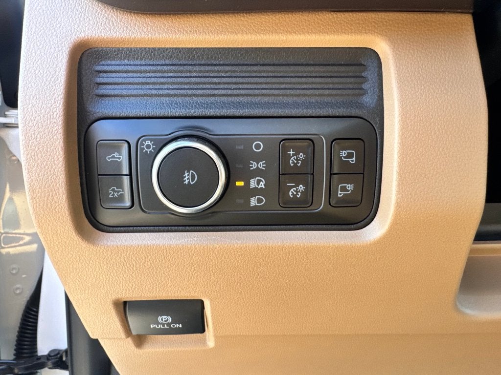 2027 Ford F-450SD Lariat DRW