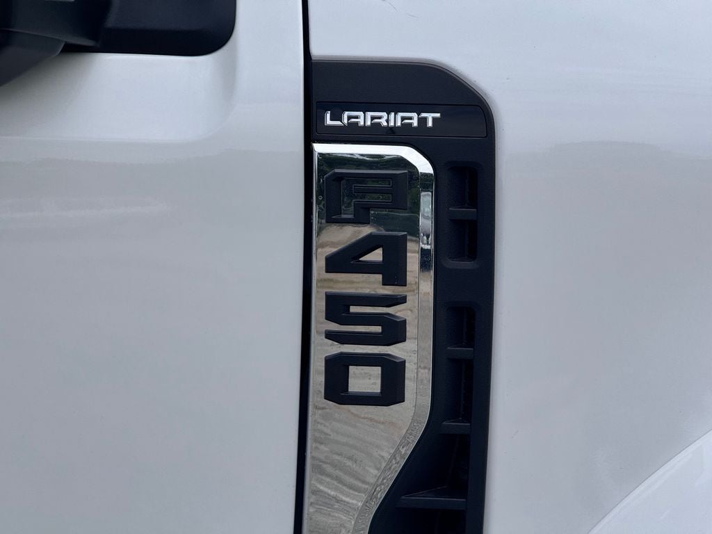 2026 Ford F-450SD Lariat DRW