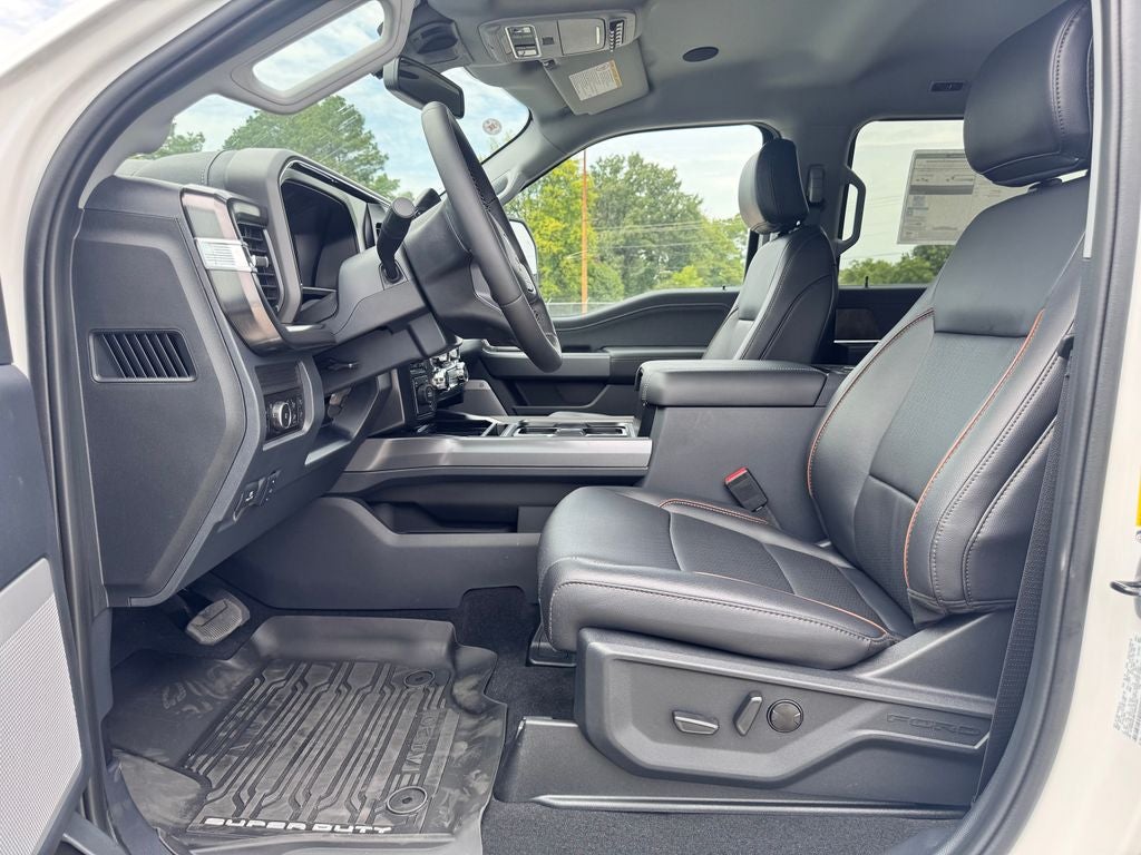 2026 Ford F-450SD Lariat DRW