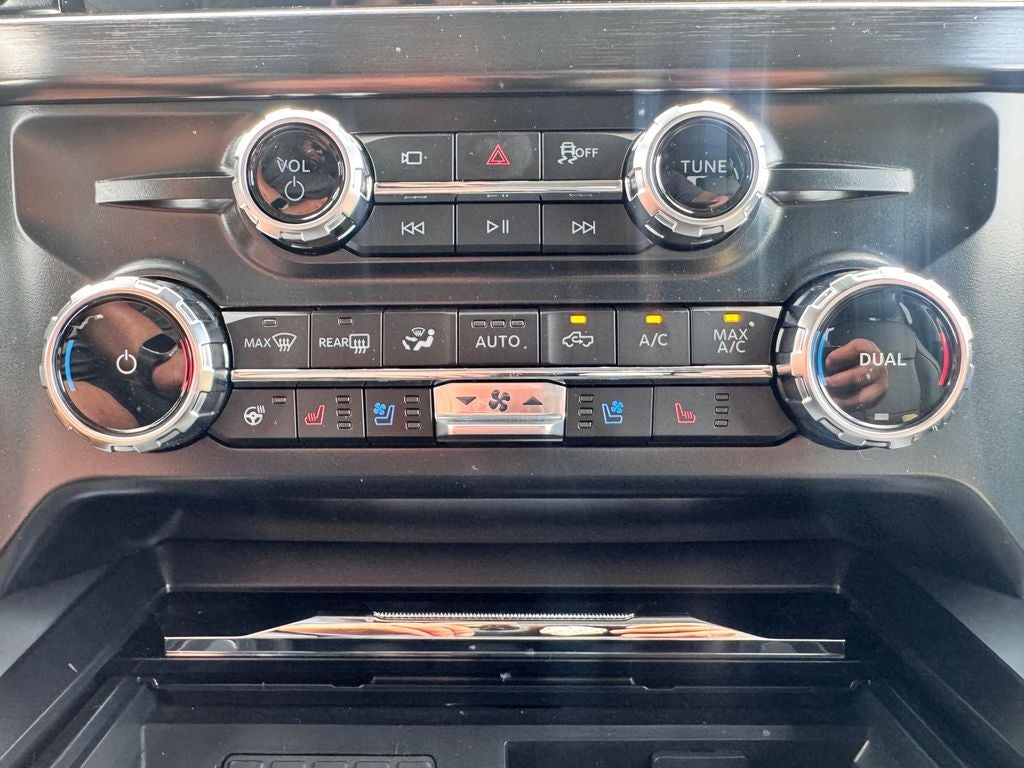 2026 Ford F-450SD Lariat DRW