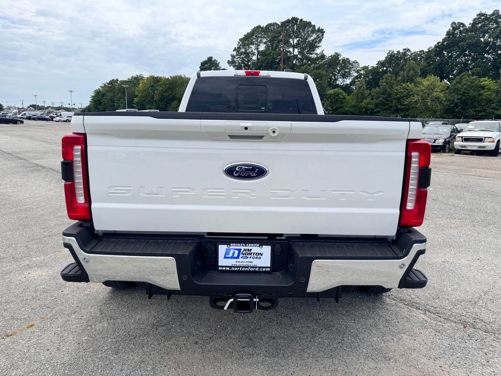 2026 Ford F-450SD Lariat DRW