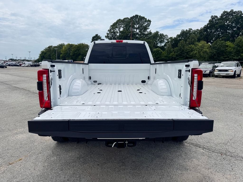 2026 Ford F-450SD Lariat DRW