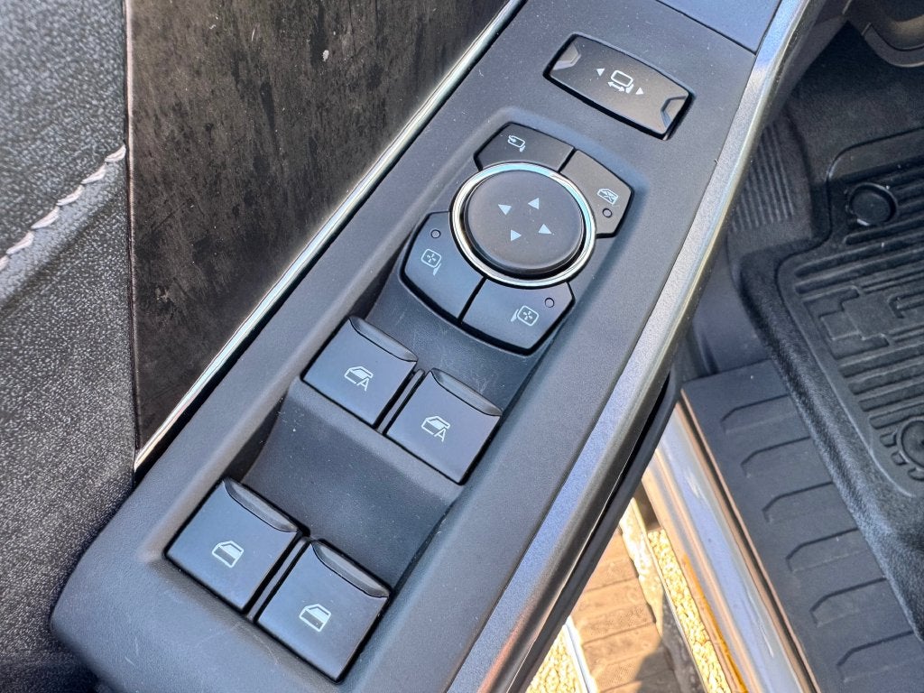 2027 Ford F-450SD Lariat DRW