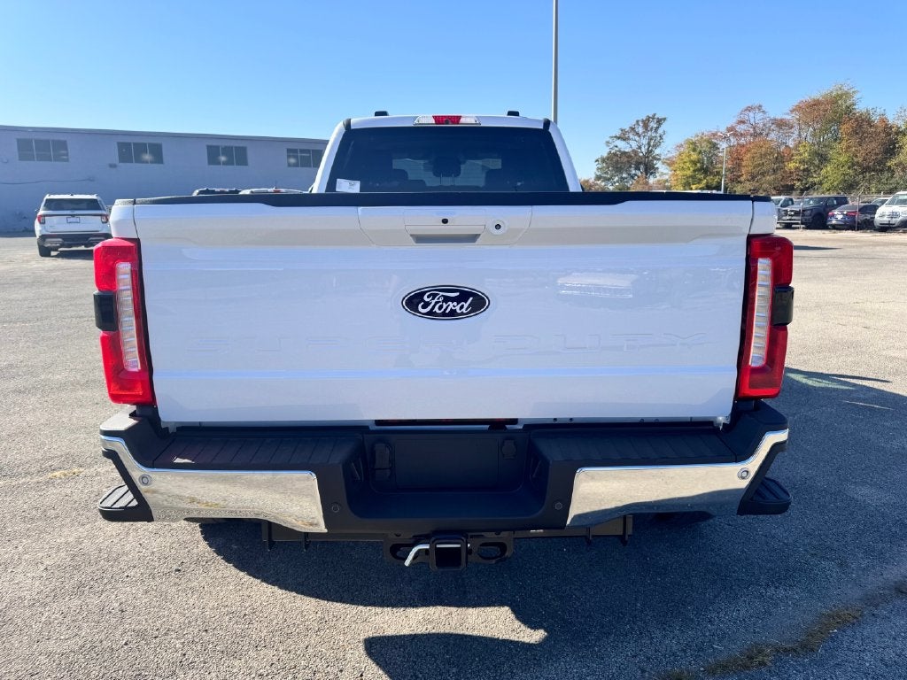2027 Ford F-450SD Lariat DRW