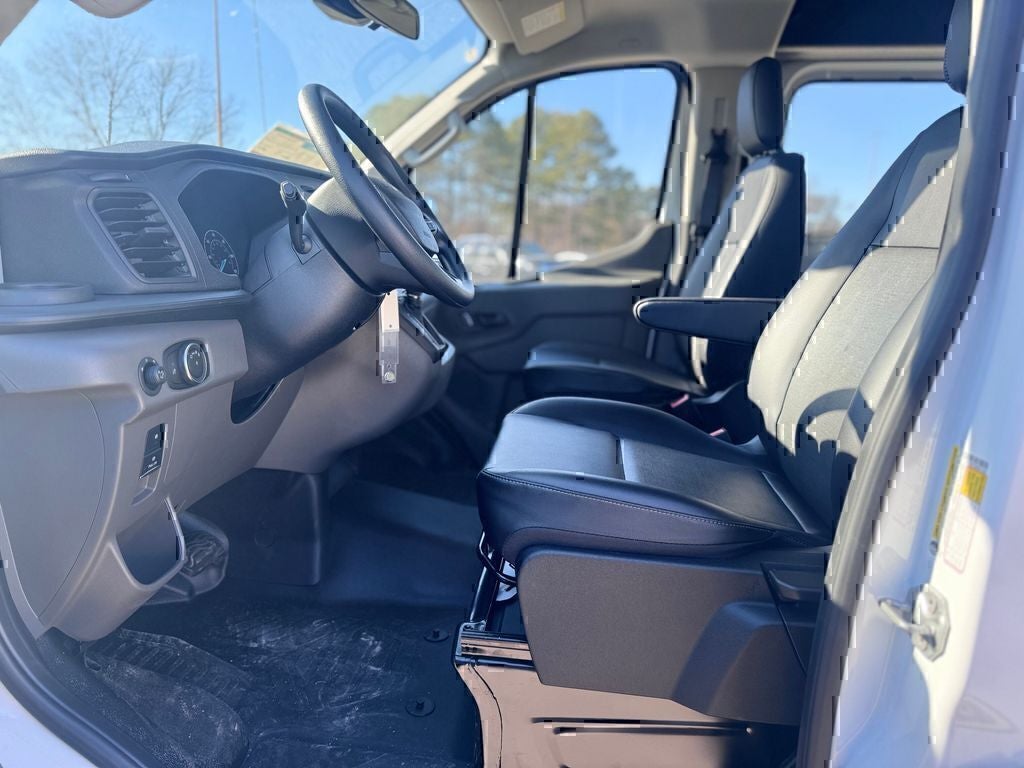 2025 Ford Transit-250 Base
