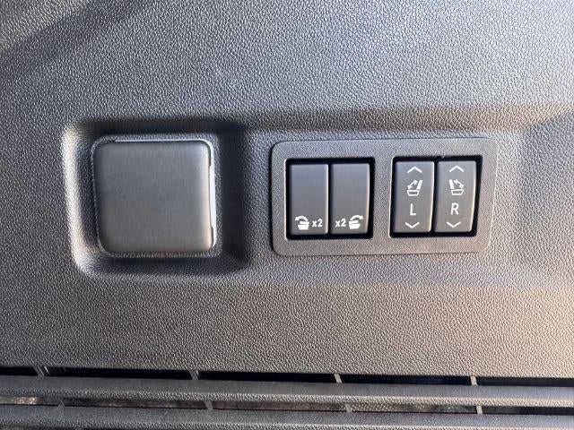 2025 GMC Yukon AT4