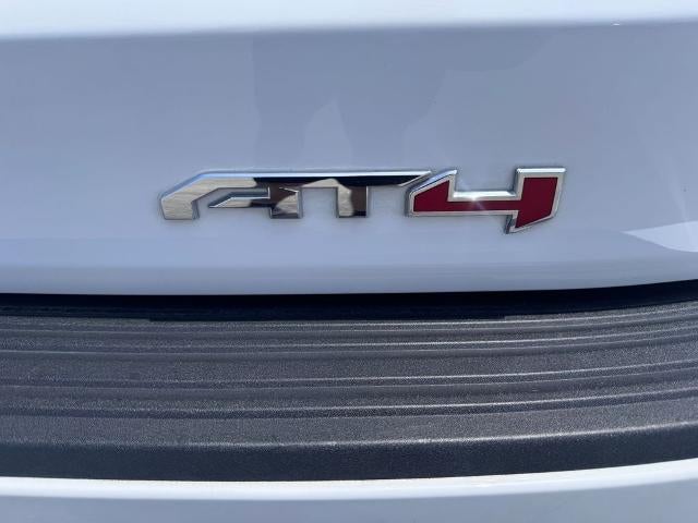 2025 GMC Yukon AT4