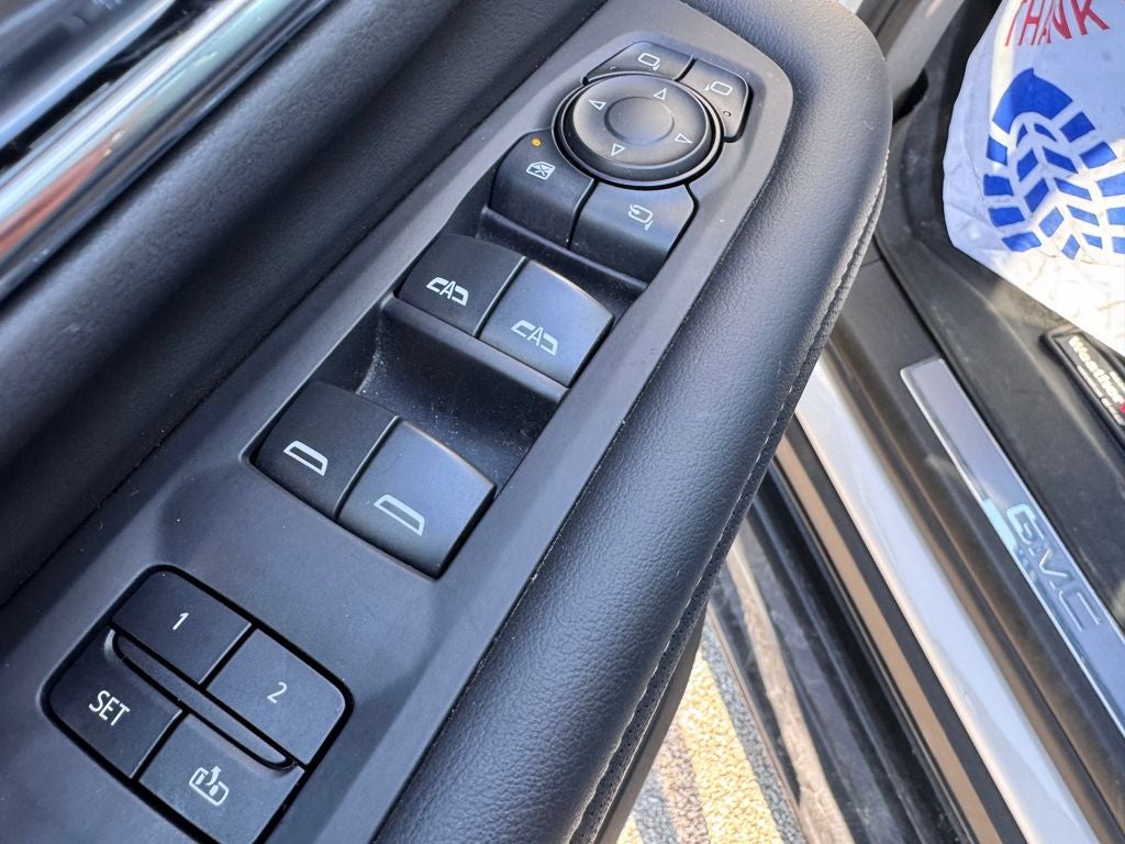 2024 GMC Yukon XL SLT