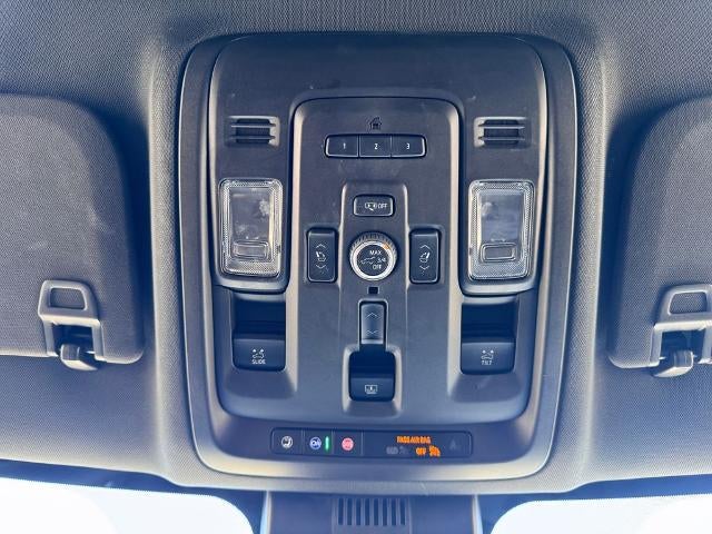 2024 GMC Yukon XL SLT