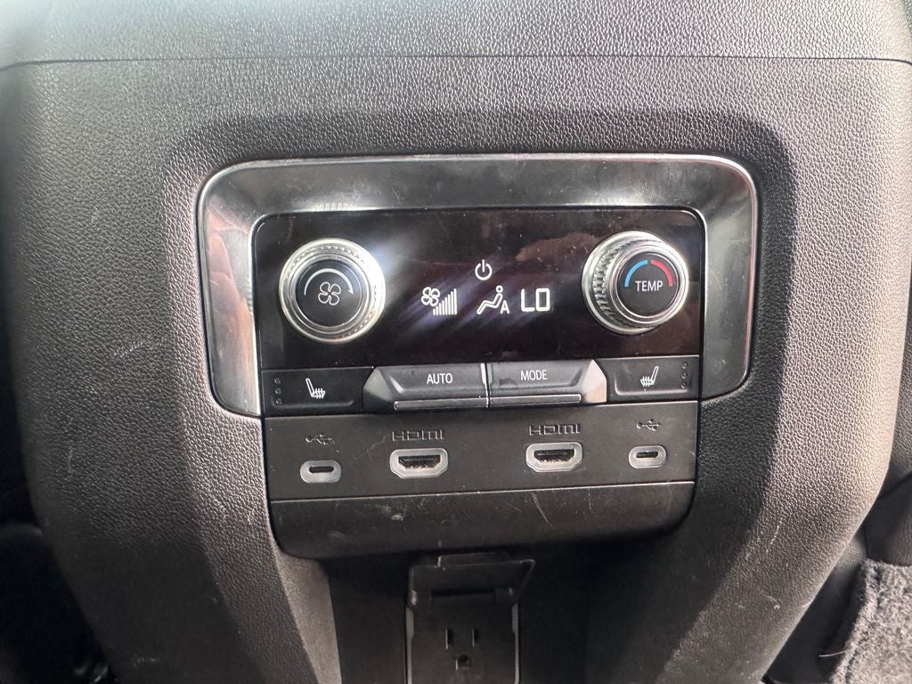 2021 GMC Yukon XL AT4
