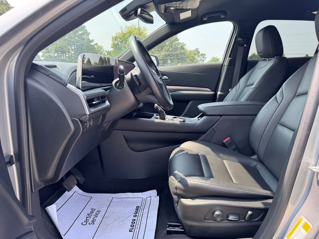 2025 Cadillac XT4 Premium Luxury